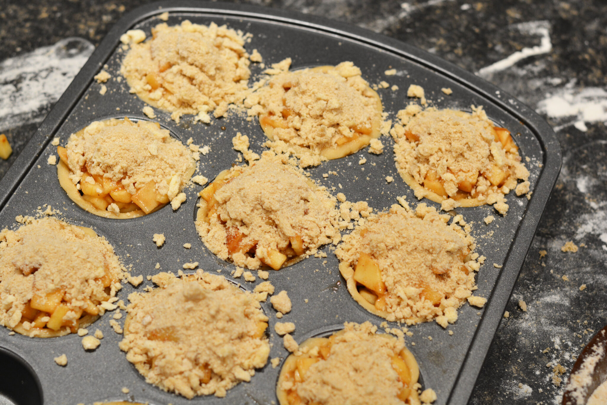 Mini Apple Pies | Mini Desserts Made in a Muffin Tin